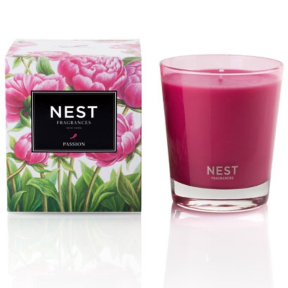 NEST scented candle Passion; limited edition Breast Cancer Research Foundation💞 - Picture 3 of 13